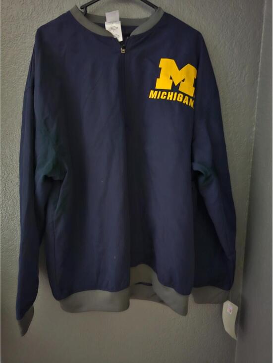 Pro Edge Other - New Men's Pro Edge Michigan Wolverines Pullover Jacket Size X Large 3/4 Zipper